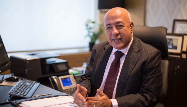 يحيى أبو الفتوح، نائب رئيس البنك الأهلى المصري