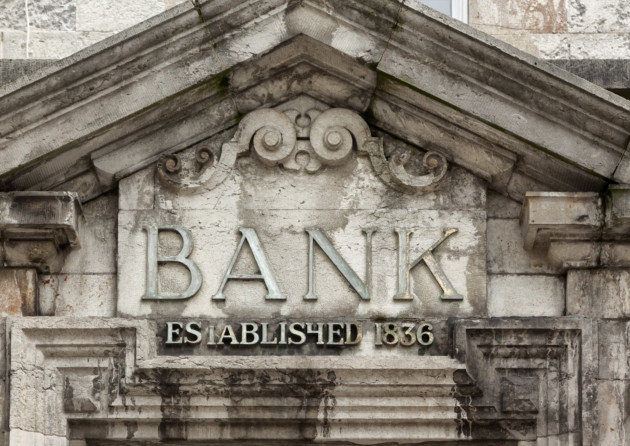مراحل تطور البنوك