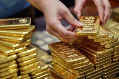 روسيا تشارف على شغل المركز الرابع عالميا في احتياطي الذهب