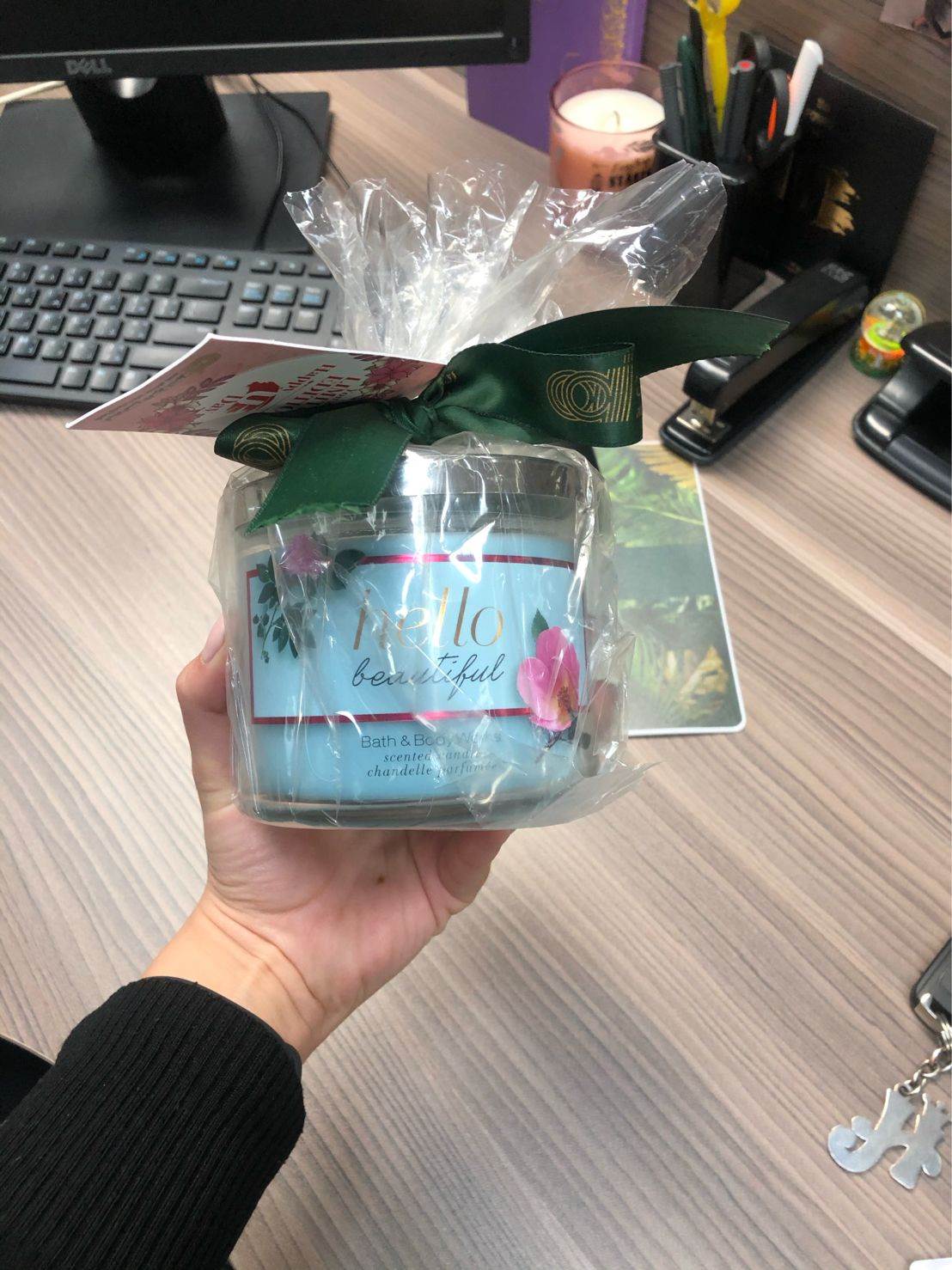 العربي-_الأفريقي_يقدم_هدايا_مميزة_لموظفات_البنك_احتفالاً_باليوم_العالمي_للمرأة العربي-_الأفريقي_يقدم_هدايا_مميزة_لموظفات_البنك_احتفالاً_باليوم_العالمي_للمرأة