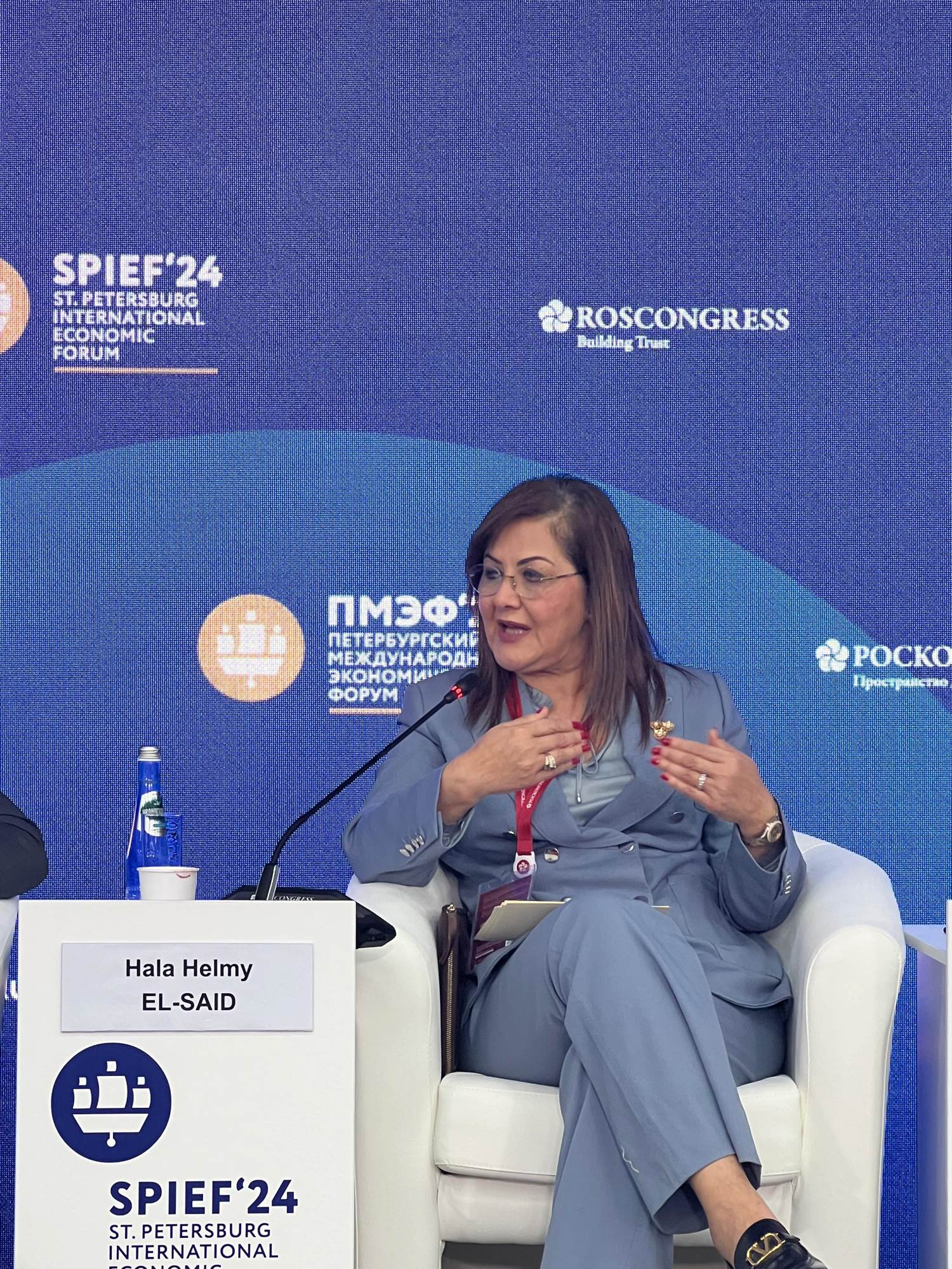 4e27d782-51e5-4f54-bfa0-eceae908d426 4e27d782-51e5-4f54-bfa0-eceae908d426