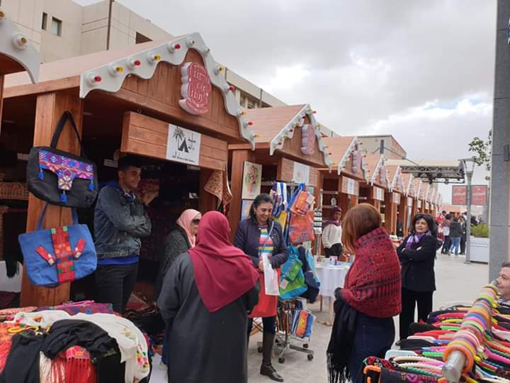 فعاليات بازار قصتنا في حرفتنا