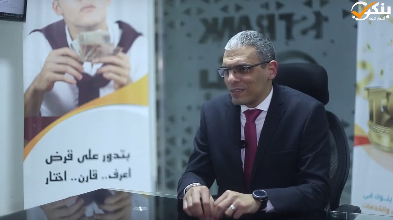 الخبير المصرفي أحمد منصور