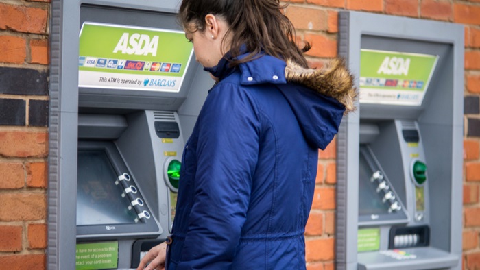 ماكينات ATM 