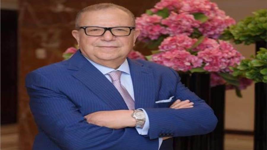 محمد عبدالعال الخبير المصرفي