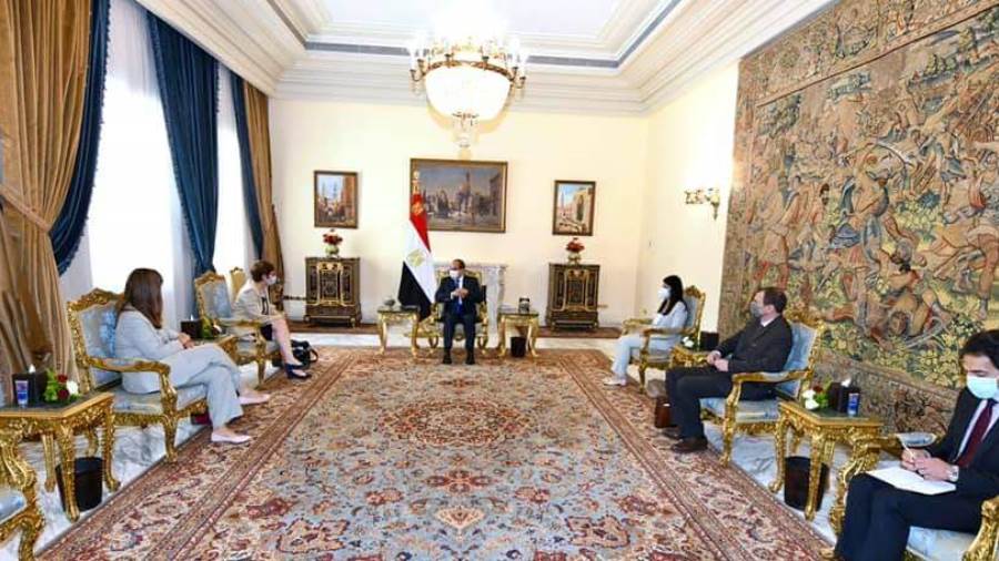 الرئيس عبد الفتاح السيسي يستقبل أوديل رينو باسو رئيس البنك الأوروبي لإعادة الإعمار والتنمية