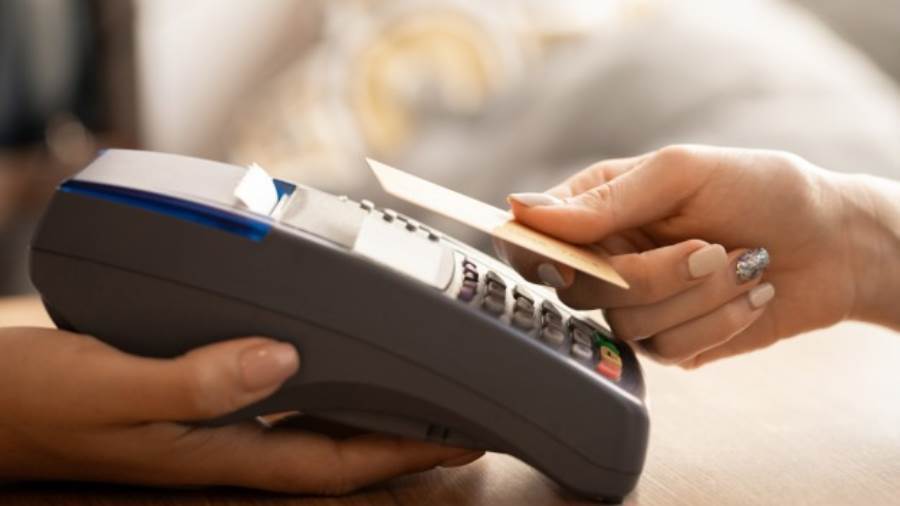 البطاقات المزودة بخاصية Contactless منالبنك الأهلي الكويتي - مصر