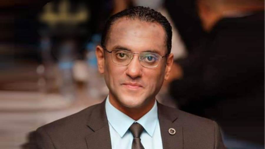 الخبير المصرفي الدكتور أحمد شوقي