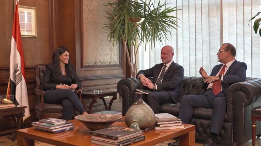 رانيا المشاط وزيرة التعاون الدولي تلتقي الرئيس التنفيذي لبنك HSBC