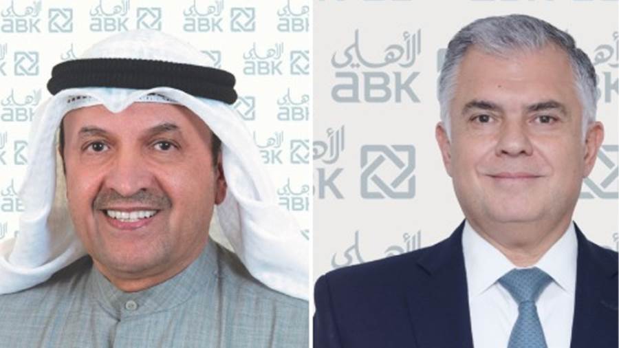 عمر وهبي الرئيس التنفيذي وعبد الله السميط نائب الرئيس التنفيذي للمجموعة