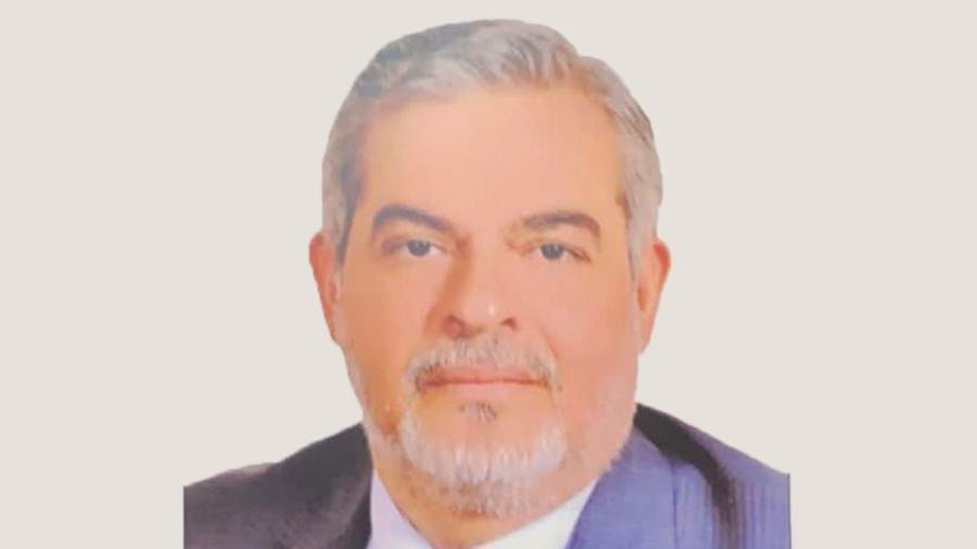 عادل عبد العظيم وكيل محافظ مساعد قطاع البحوث الاقتصادية بالبنك المركزي المصـري