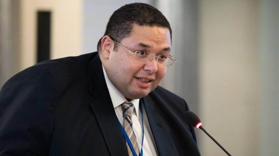 أيمن حسين وكيل أول محافظ البنك المركزي لقطاع تكنولوجيا المعلومات