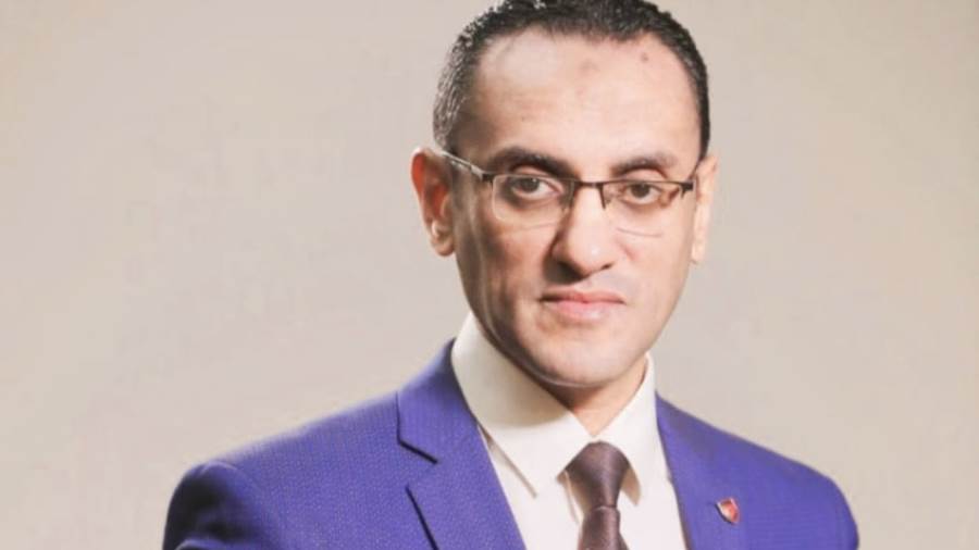 الخبير المصرفي أحمد شوقي