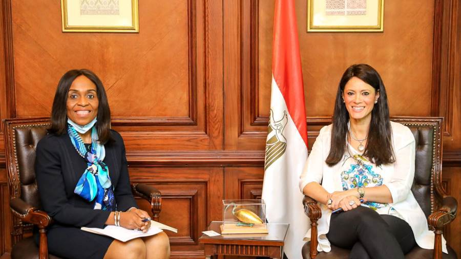 رانيا المشاط وزيرة التعاون الدولي وكانايو أواني نائبة الرئيس التنفيذي للبنك الأفريقي للتصدير والاستيراد