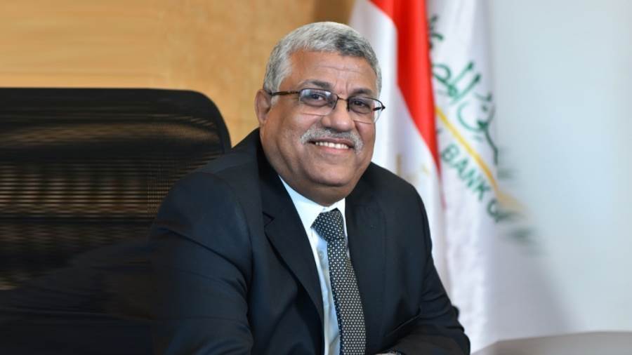 طارق حسن رئيس مجموعة المشروعات الصغيرة والمتوسطة بالبنك الأهلي المصري