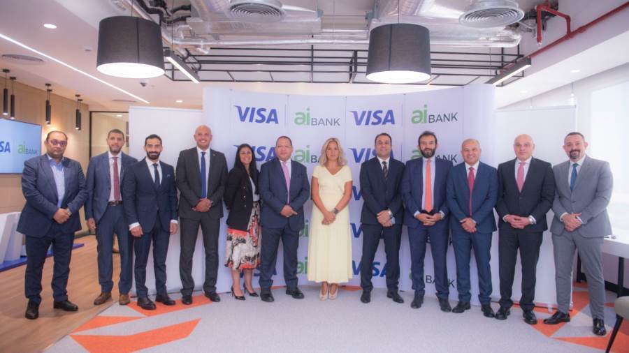 جانب من توقيع برتوكول تعاون بين aiBANK و شركة Visa