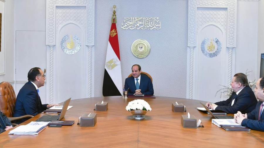 الرئيس عبدالفتاح السيسي ومحافظ البنك المركزي