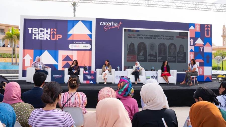 جانب من فاعليات قمة مسيرة المرأة الأولى في منطقة الشرق الأوسط وشمال أفريقيا