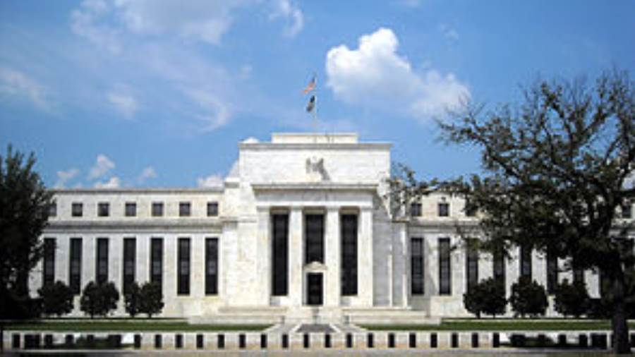 عاجل.. الفيدرالي الأمريكي يبقي على معدل الفائدة دون تغيير لسادس اجتماع على التوالي
