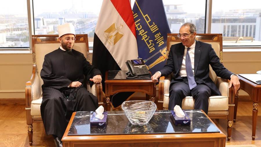 لقاء الدكتور عمرو طلعت والدكتور أسامة الأزهرى