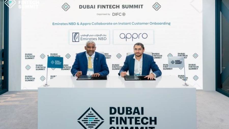 شراكة بنك الإمارات دبي الوطني وأبرو
