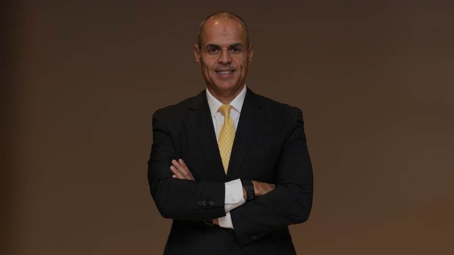 محمد عيسى رئيس مجموعة المخاطر بالبنك الأهلي المصري