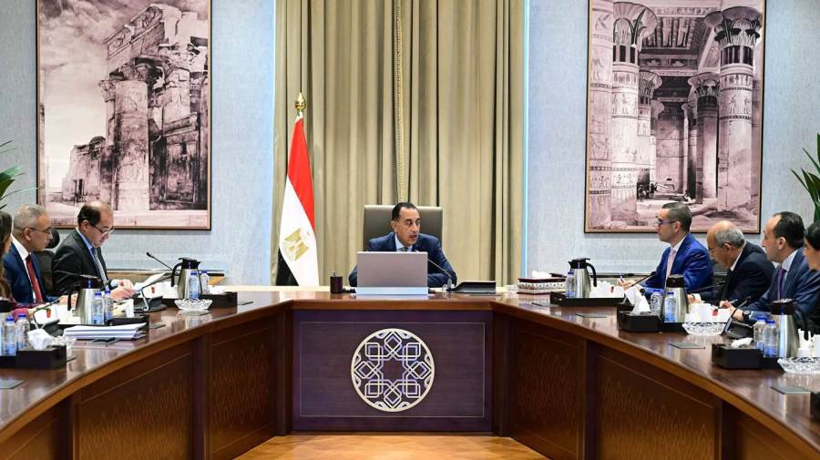 الدكتور/ مصطفى مدبولي رئيس مجلس الوزراء
