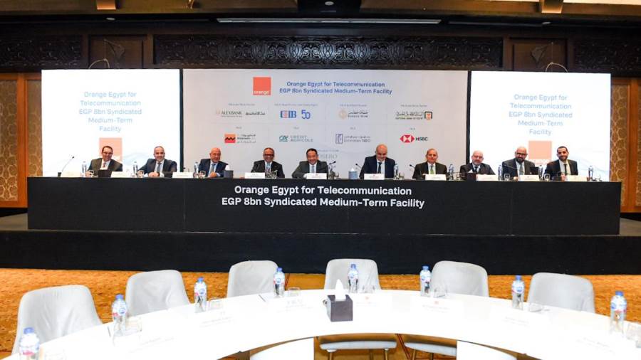 اثناء التوقيع