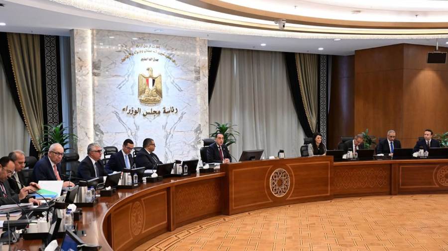رئيس الوزراء يترأس اجتماع الجمعية العمومية لصندوق مصر السيادي بحضور نائب محافظ البنك المركزي 