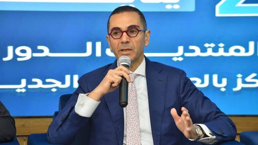حسن الخطيب: الحكومة تعمل على تسريع خطوات التحول الرقمي وتطوير مراكز البيانات وتعزيز القدرة التنافسية لمصر على مستوى العالم حسن الخطيب: الحكومة تعمل على تسريع خطوات التحول الرقمي وتطوير مراكز البيانات وتعزيز القدرة التنافسية لمصر على مستوى العالم