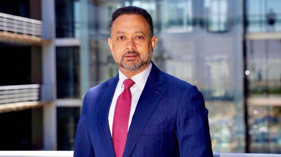 عمرو الشافعي الرئيس التنفيذي والعضو المنتدب لبنك الإمارات دبي الوطني مصر
