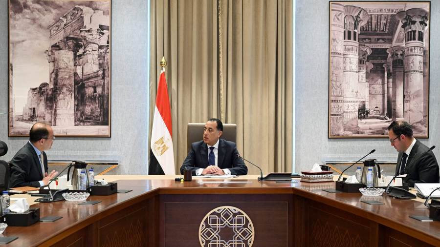 اجتماع رئيس الوزراء ووزير المالية