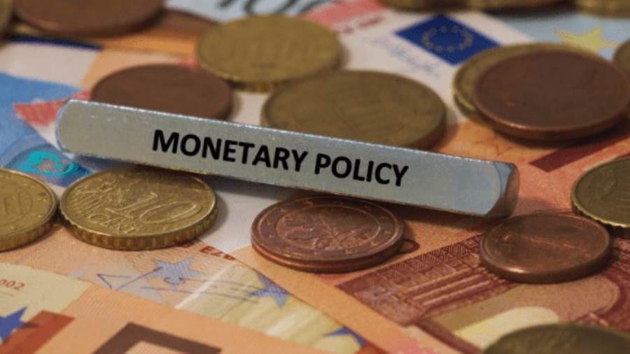 كيف تتعامل البنوك المركزية مع تعقّد توقعات التضخم عالميًا؟