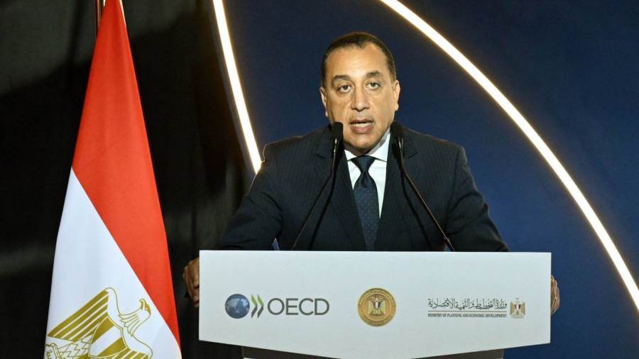 رئيس الوزراء يؤكد التزام الحكومة بمواصلة مسار الإصلاح الاقتصادي وتعزيز الشراكات الدولية والعمل على بناء اقتصاد أكثر تنافسية واستدامة