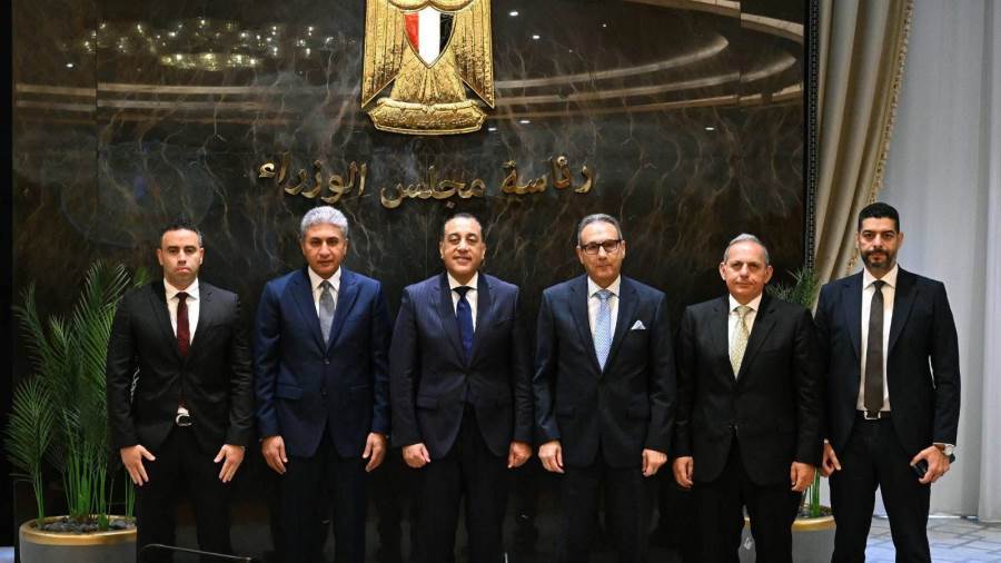 رئيس الوزراء يشهد إطلاق المنظومة الرقمية الجديدة لتأشيرة الوصول بمطار القاهرة الدولي بحضور وكيل محافظ المركزي