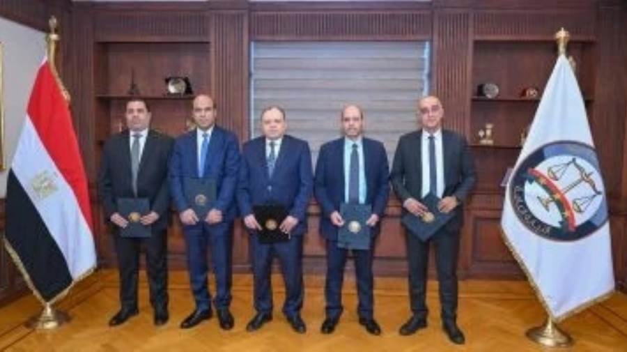 توقيع بروتوكول تعاون بين وزارة المالية والنيابة العامة وبنكى الأهلي ومصر