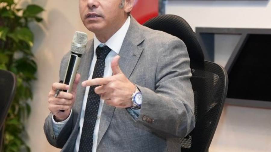 إسلام عزام