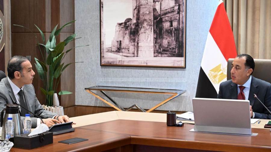 رئيس الوزراء ورئيس الرقابة المالية
