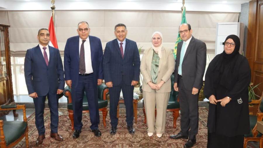 البنك الزراعي المصري يدعم الأسر الأولى بالرعاية بمحافظ القليوبية