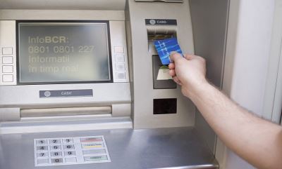 البنوك تتسابق للإستعداد لبطاقات الدفع الوطنية " ميزة"