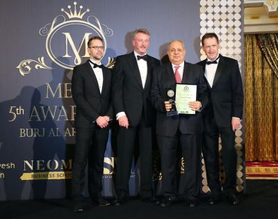 رئيس بنك الاتحاد يحصل على  جائزة "أفضل قائد عمل"