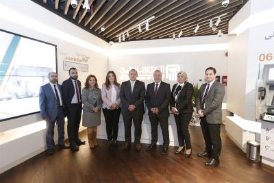 البنك الأهلي المصري يفتتح أول فروعه الإلكترونية