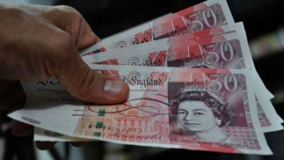 الإسترليني يرتفع أمام الدولار مع ترقب أسبوع حاسم بشأن البريكست