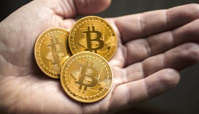 عملة " بتكوين" تقفز إلى أعلى مستوى في 6 أشهر