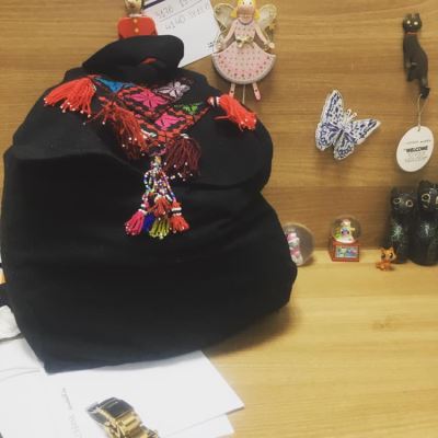 صور| البنوك تشارك موظفيها فرحة حلول شهر رمضان