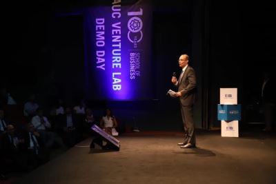 صور|"التجاري الدولي" و"الجامعة الأمريكية" يحتفلان بتخريج عدد من رواد الأعمال الجُدد