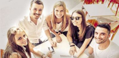 تعرف على مزايا باقة "FIRST" للشباب من بنك الامارات دبي الوطني