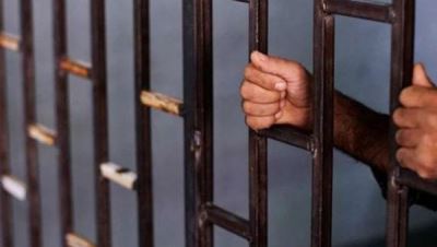 تجديد حبس متهم بالاتجار في النقد الأجنبي خارج السوق المصرفية