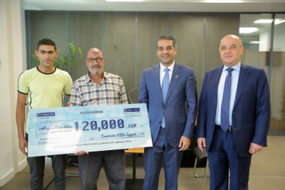 بنك الإمارات دبي الوطني- مصر يدعم شاب لإنقاذه أسرة بينهم 3 أطفال في حريق عقار