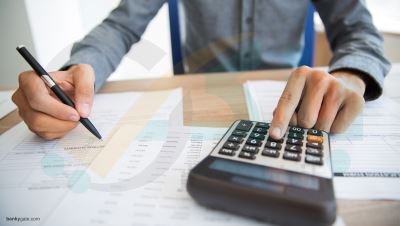 إنفوجرافيك| أكبر 10 بنوك في تمويل المشروعات متناهية الصغر